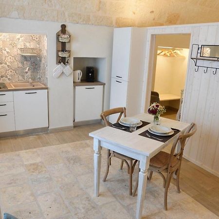 Suite Vitti 5 - Puglia Mia Apartments モノーポリ エクステリア 写真