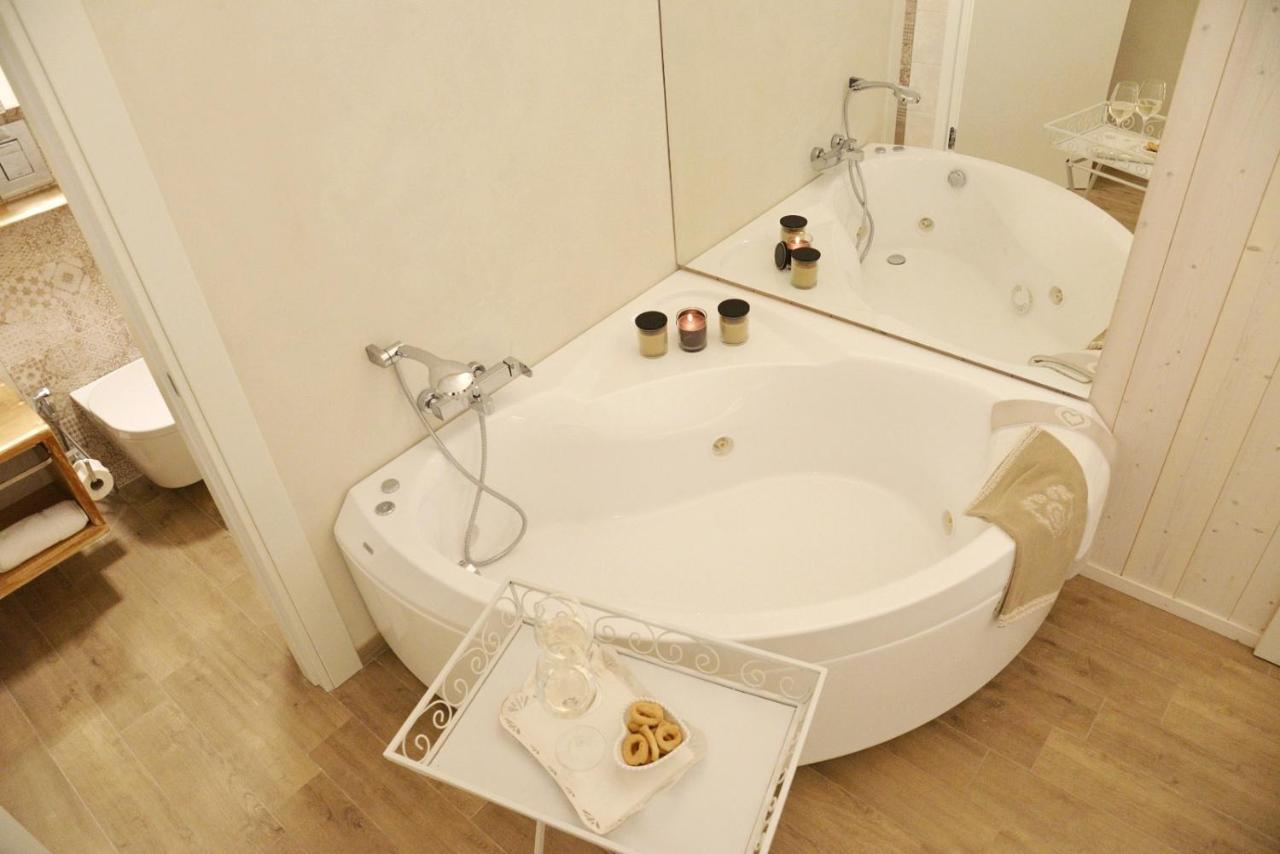 Suite Vitti 5 - Puglia Mia Apartments モノーポリ エクステリア 写真
