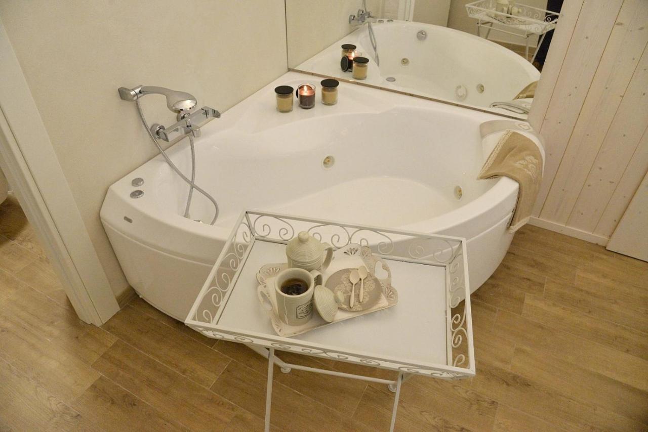 Suite Vitti 5 - Puglia Mia Apartments モノーポリ エクステリア 写真